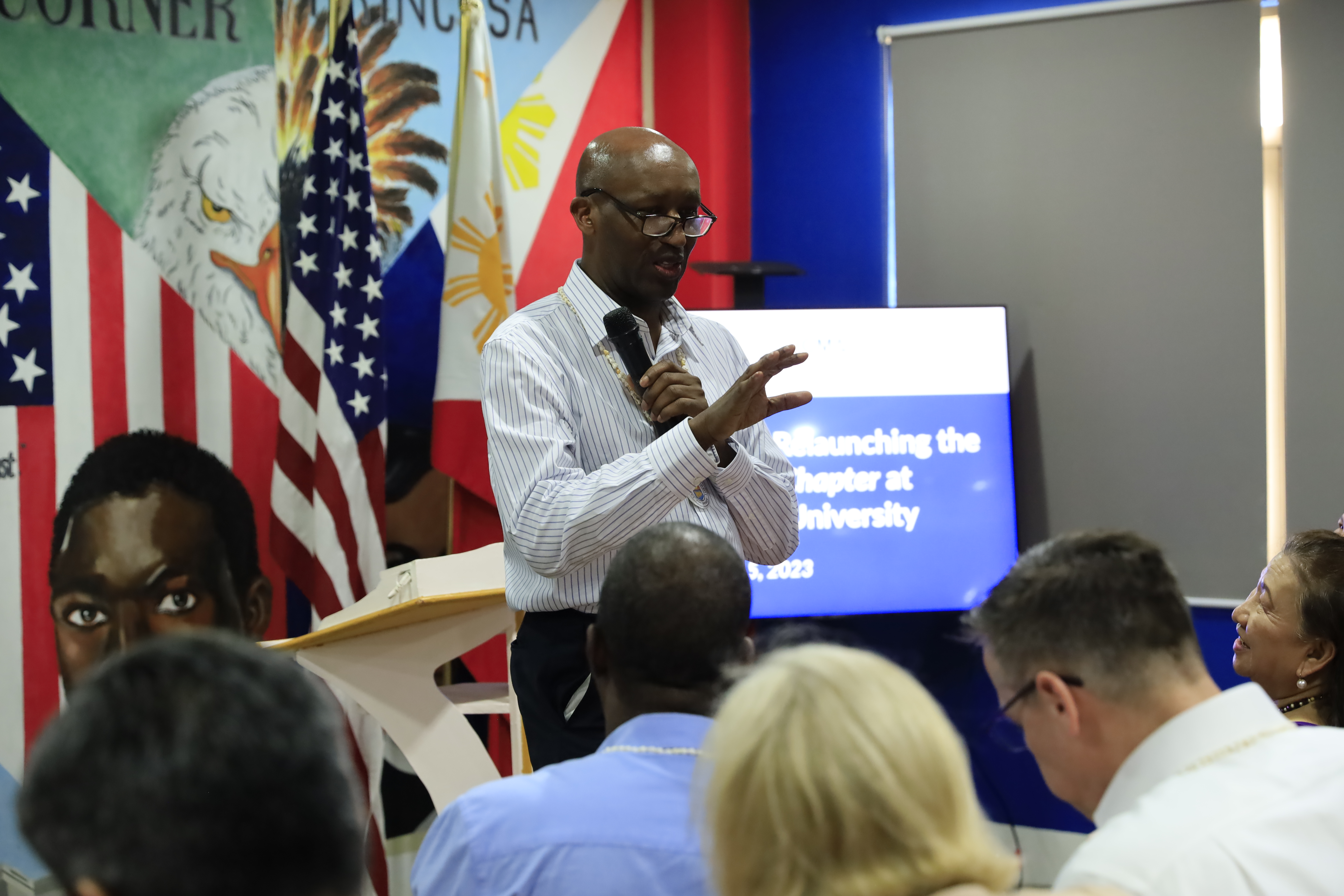 ICMA CEO Marc Ott speaking to a group at a Palawan State University