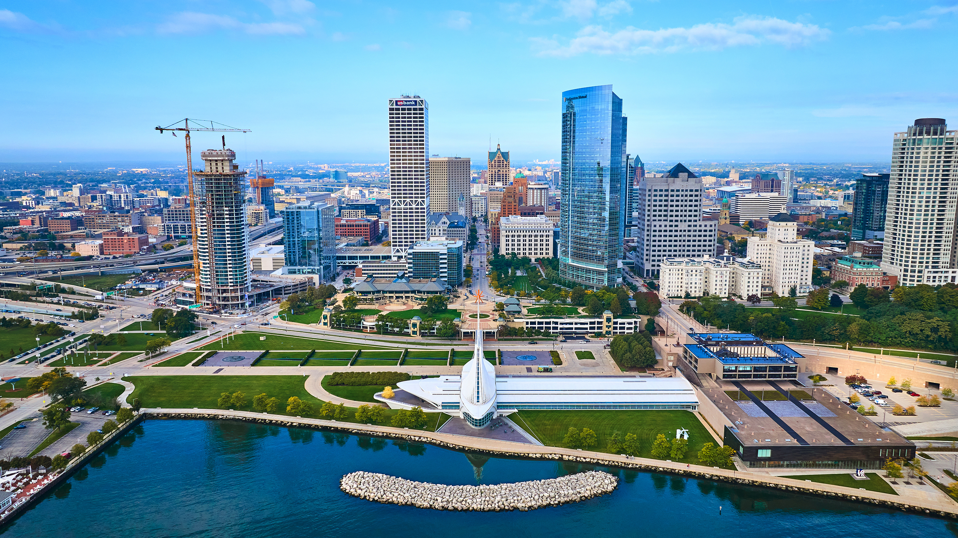 Milwaukee Skyline - Adobe Stock