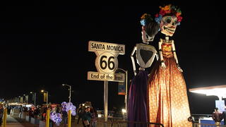 Image of the Santa Monica Boardwalk during a festival